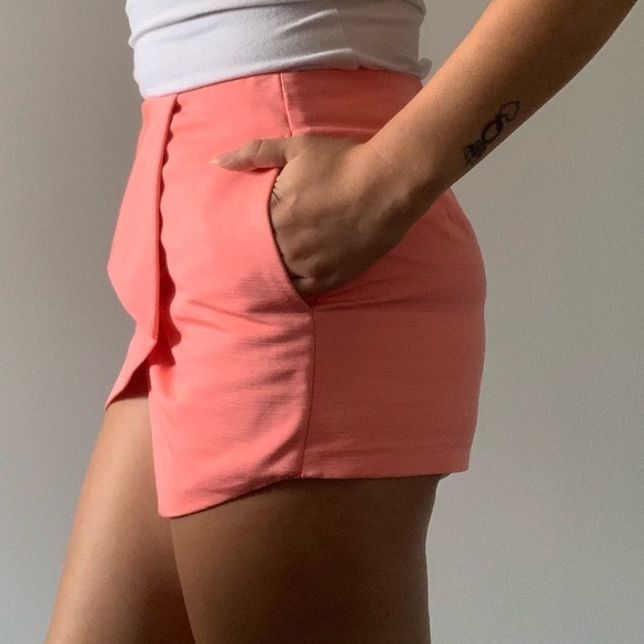 🌸 TopShop Petite Pink Mini Skort - Size 6, Elevate Your Summer or Party Look!🌸 - Picture 3 of 12